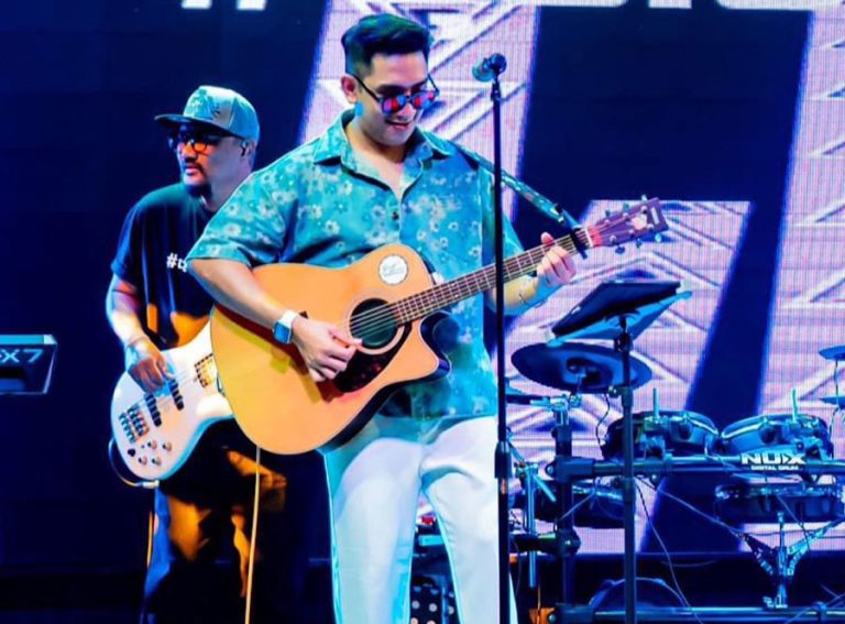 วงดนตรีกรุงเทพ นักร้องกรุงเทพ Fullband Folksong Trioband คุณภาพดี