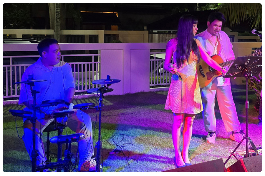 จ้างวงโฟล์คซอง